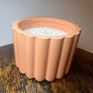 Very pretty pink peach 3-wick candle